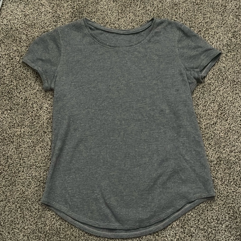 Lululemon T-shirt